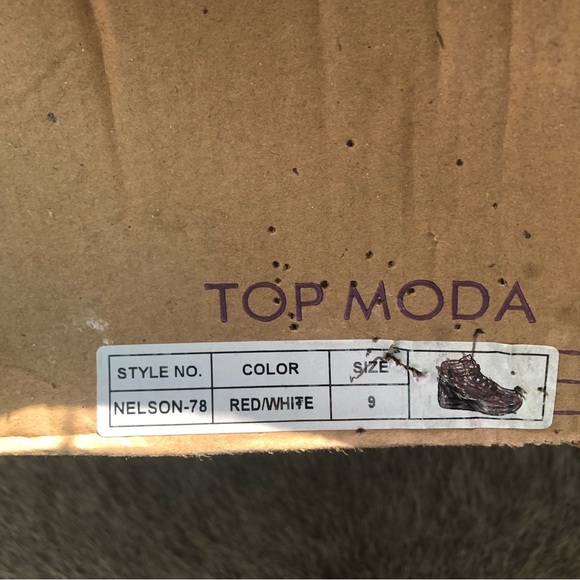 NIB Top Moda womens high top sneaker red white and black size 9 - Picture 3 of 7